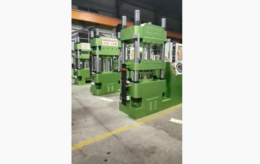caliente ventas! Shunhao Máquina de moldeo de prensa de melamina de 300 toneladas para placas de melamina