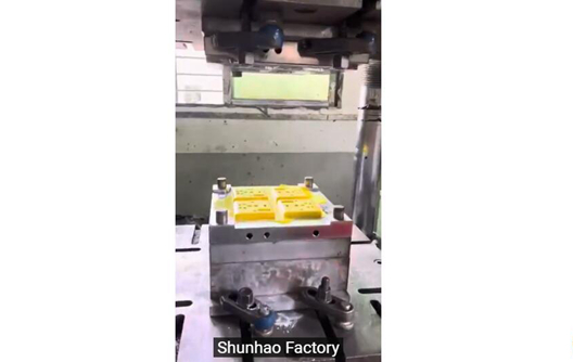 Máquinas y moldes de compresión de enchufes UF --- Fábrica Shunhao